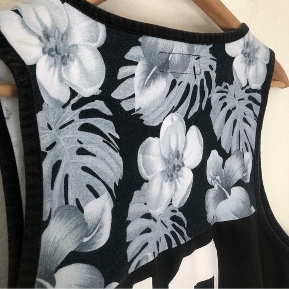 Asphalt Floral Number 13 Tank Top - Picture 12 of 14
